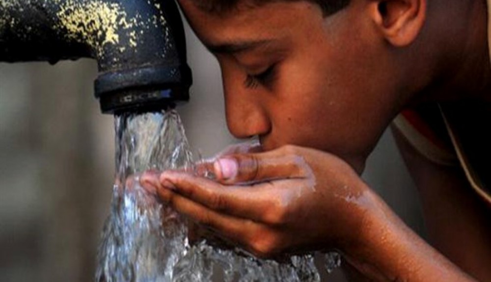 آب شرب با بوی نامطبوع در سیستان/رئیس آبفا زهک: آب گل آلود در شبکه ارسال نمی شود
