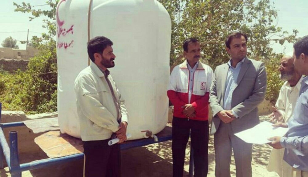 نصب 300 تانکر آب شرب ثابت در 123 روستای منطقه سیستان