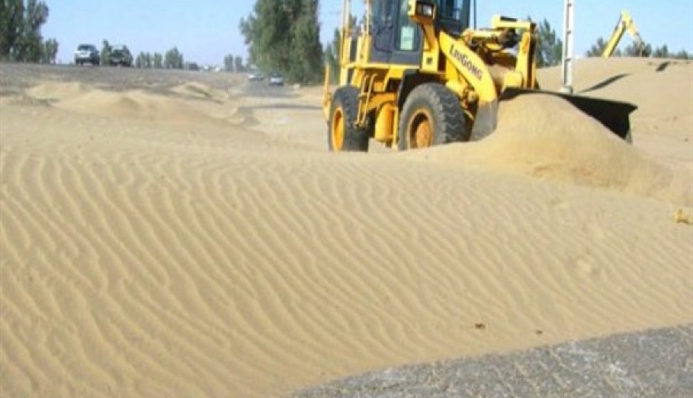 بازگشایی 36 مسیر در خطر انسداد بر اثر طوفان در شهرستان زهک